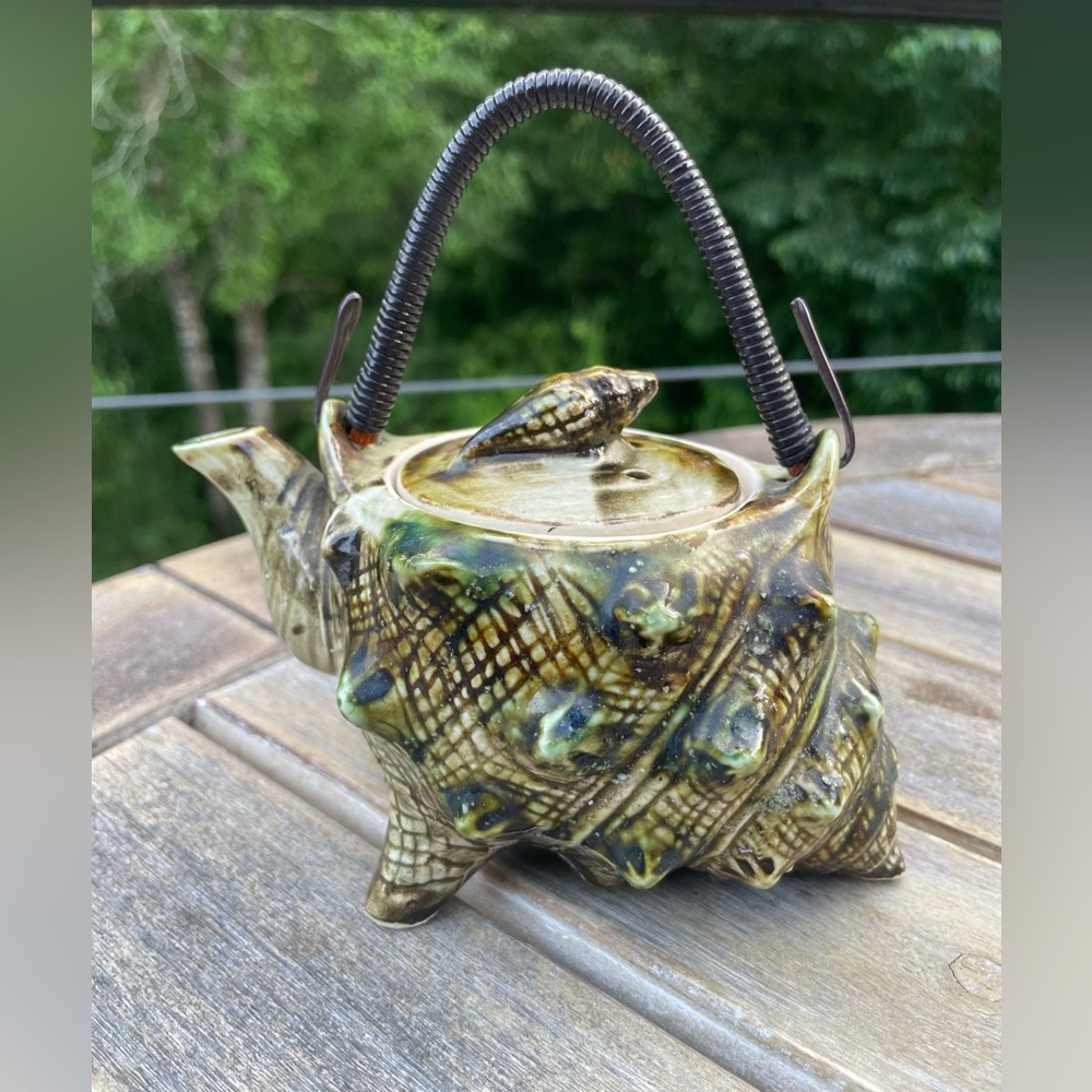 1930s Green & Brown English Majolica Small Conch Design Tea Pot